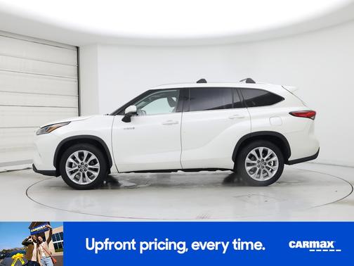 White 2020 Toyota Highlander Hybrid Limited