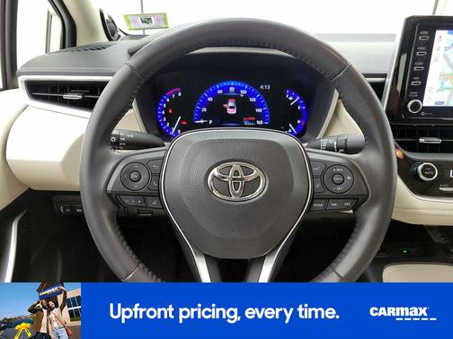 White 2020 Toyota Corolla XLE