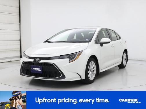 White 2020 Toyota Corolla XLE