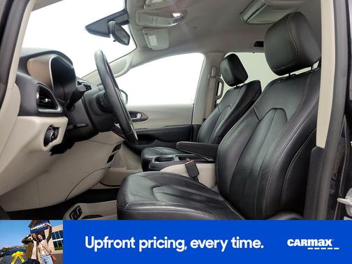 2017 Chrysler Pacifica Touring L