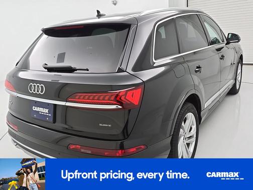 2023 Audi Q7 Premium Plus