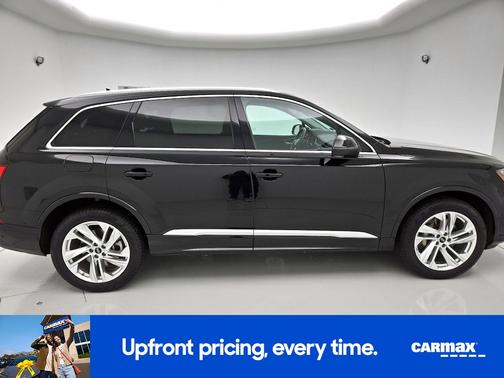 2023 Audi Q7 Premium Plus