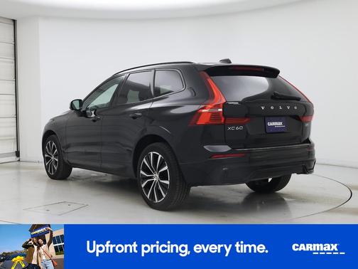 2023 Volvo XC60 B5 Plus Dark Theme