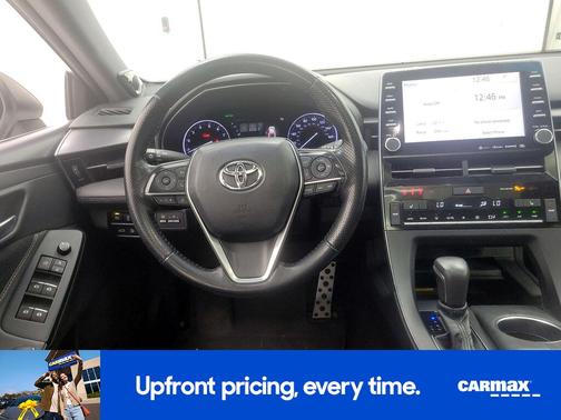 White 2019 Toyota Avalon XSE