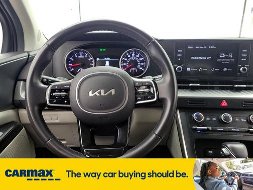 2023 Kia Carnival LX Seat Package