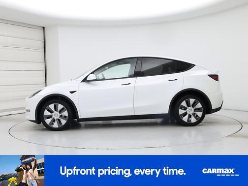 White 2023 Tesla Model Y Long Range