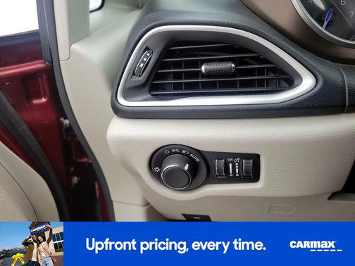 2020 Chrysler Voyager LXI