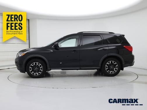 Black 2019 Nissan Pathfinder SV