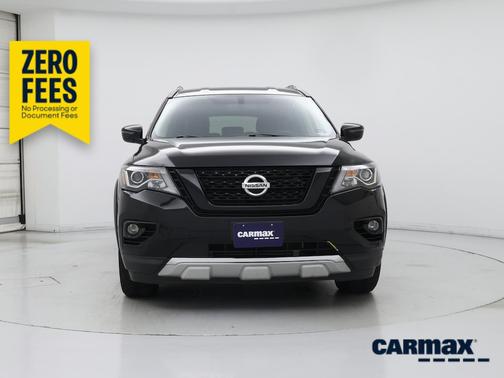 Black 2019 Nissan Pathfinder SV