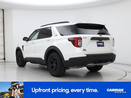 White 2022 Ford Explorer Timberline