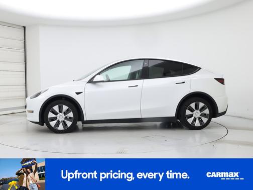 White 2023 Tesla Model Y Long Range