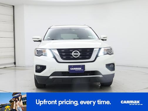 2017 Nissan Pathfinder SL