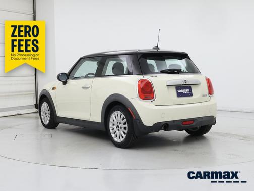 White 2015 MINI Hardtop