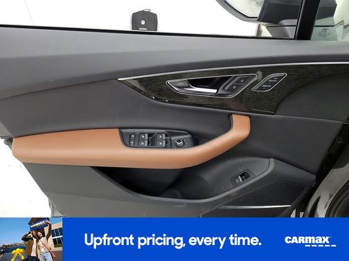 2022 Audi Q7 Premium Plus