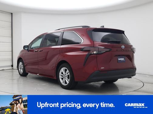 2024 Toyota Sienna XLE