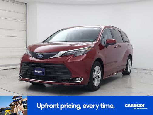 2024 Toyota Sienna XLE