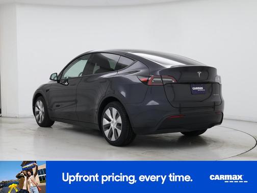Gray 2024 Tesla Model Y Long Range