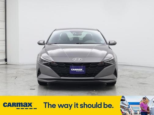 2021 Hyundai ELANTRA SE