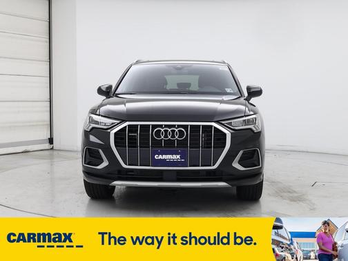 2023 Audi Q3 Premium