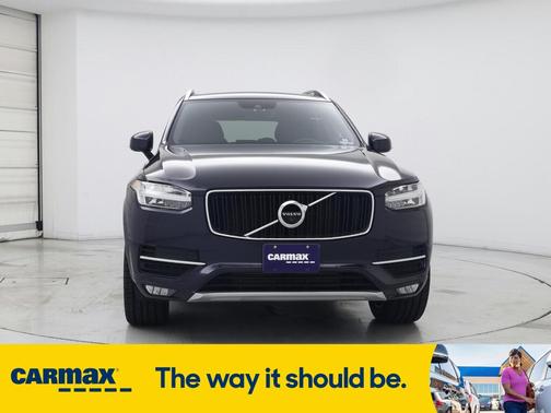 2017 Volvo XC90 T6 Momentum
