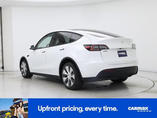 White 2024 Tesla Model Y Long Range