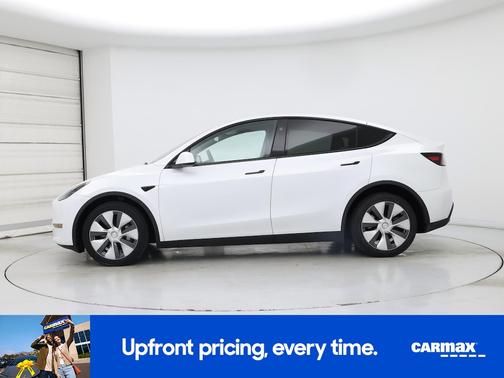 White 2024 Tesla Model Y Long Range