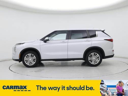 2022 Mitsubishi Outlander ES