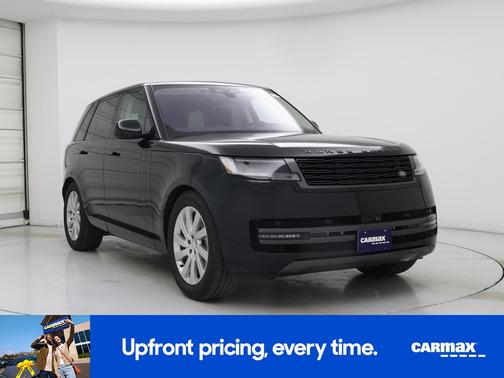 Black 2023 Land Rover Range Rover SE