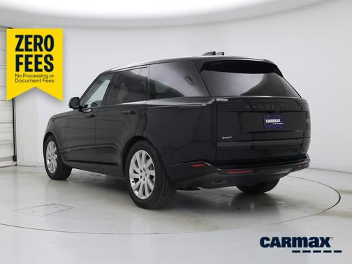 Black 2023 Land Rover Range Rover SE