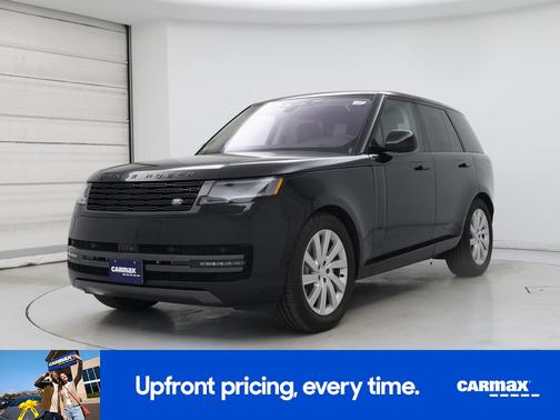 Black 2023 Land Rover Range Rover SE