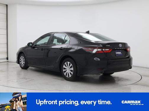 2022 Toyota Camry Hybrid LE
