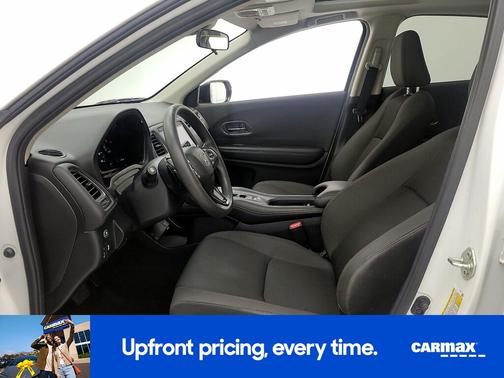 White 2022 Honda HR-V EX
