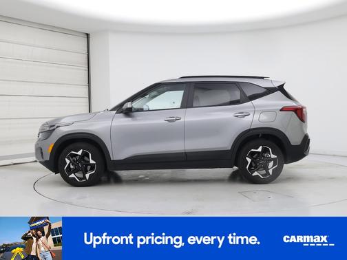 Gray 2025 Kia Seltos S