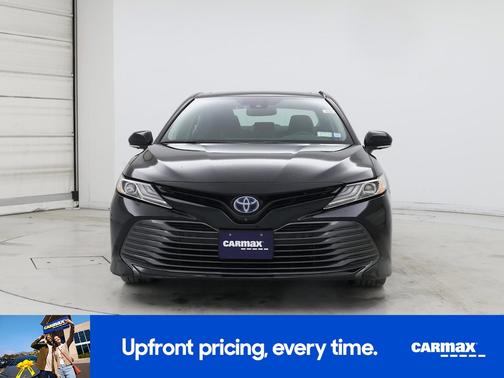 2020 Toyota Camry Hybrid XLE