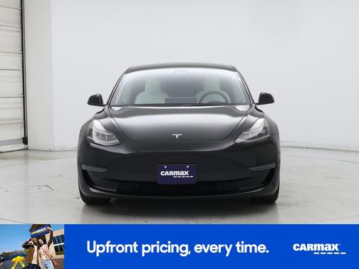 Black 2023 Tesla Model 3