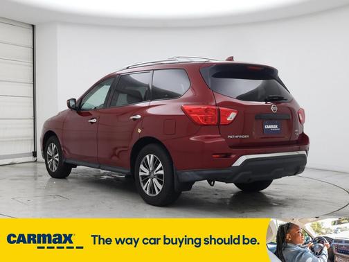 2019 Nissan Pathfinder SV