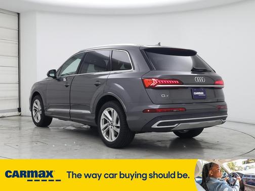 2023 Audi Q7 Premium Plus