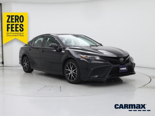 Black 2022 Toyota Camry SE