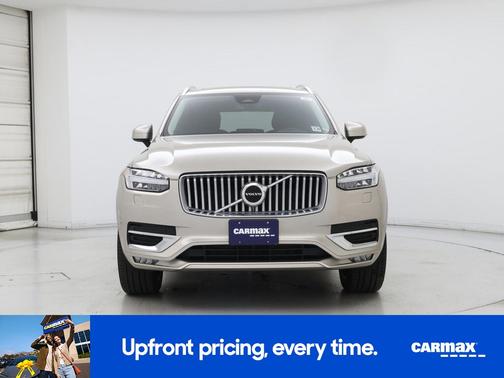 Gold 2025 Volvo XC90 B5 Core