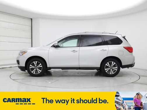 2017 Nissan Pathfinder S