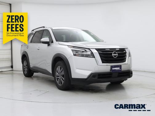 Silver 2025 Nissan Pathfinder SV