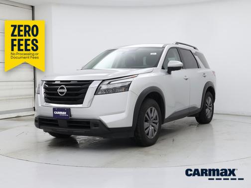Silver 2025 Nissan Pathfinder SV