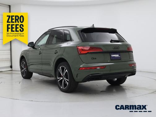 Green 2025 Audi Q5 S-Line Premium Plus