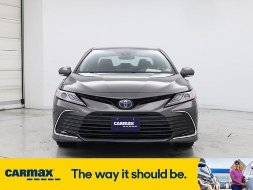2023 Toyota Camry Hybrid XLE