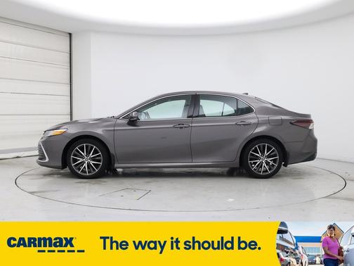 2023 Toyota Camry Hybrid XLE