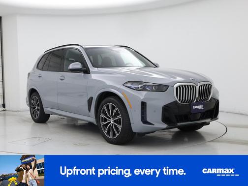 Gray 2024 BMW X5 xDrive40i
