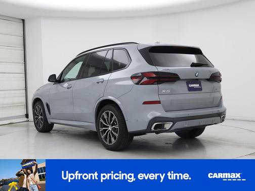 Gray 2024 BMW X5 xDrive40i