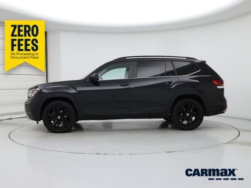 Black 2023 Volkswagen Atlas SE w/Tech