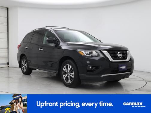 2017 Nissan Pathfinder SL