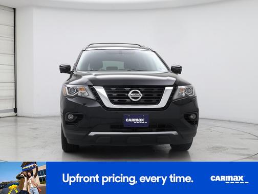 2017 Nissan Pathfinder SL